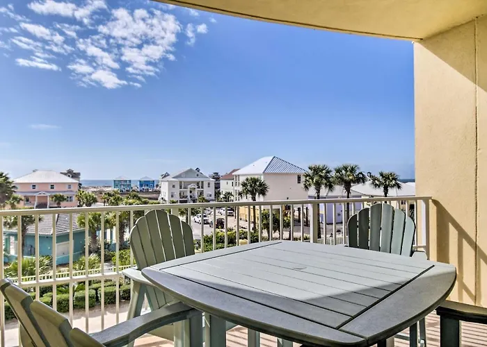 Gulf Shores Condo With Pool View Walk To Beach!