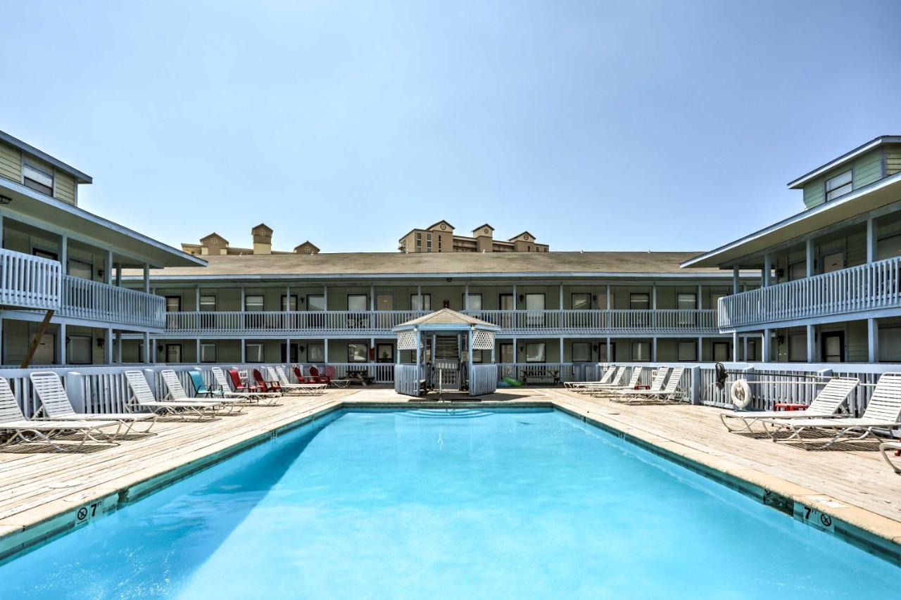 With Pool Access Steps To Beach! * Gulf Shores