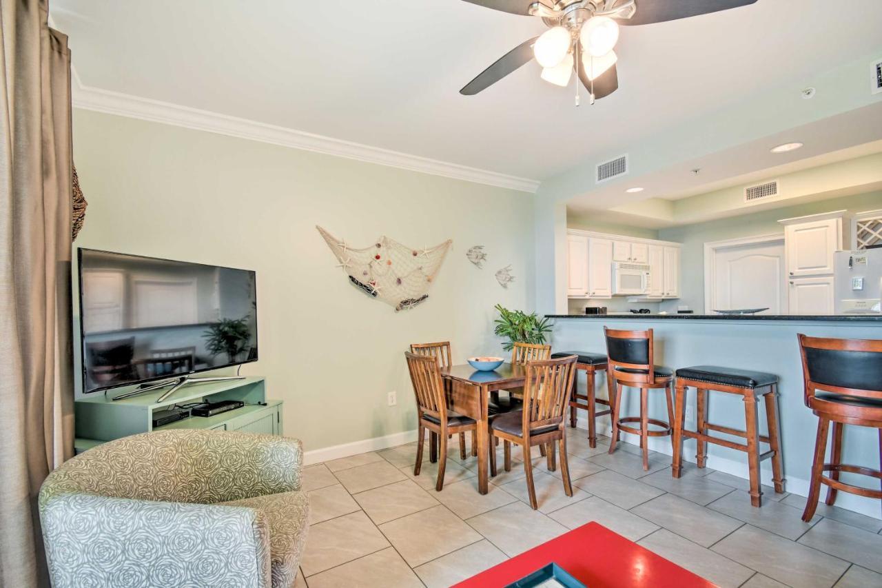 With Pool View Walk To Beach! Apartment Gulf Shores