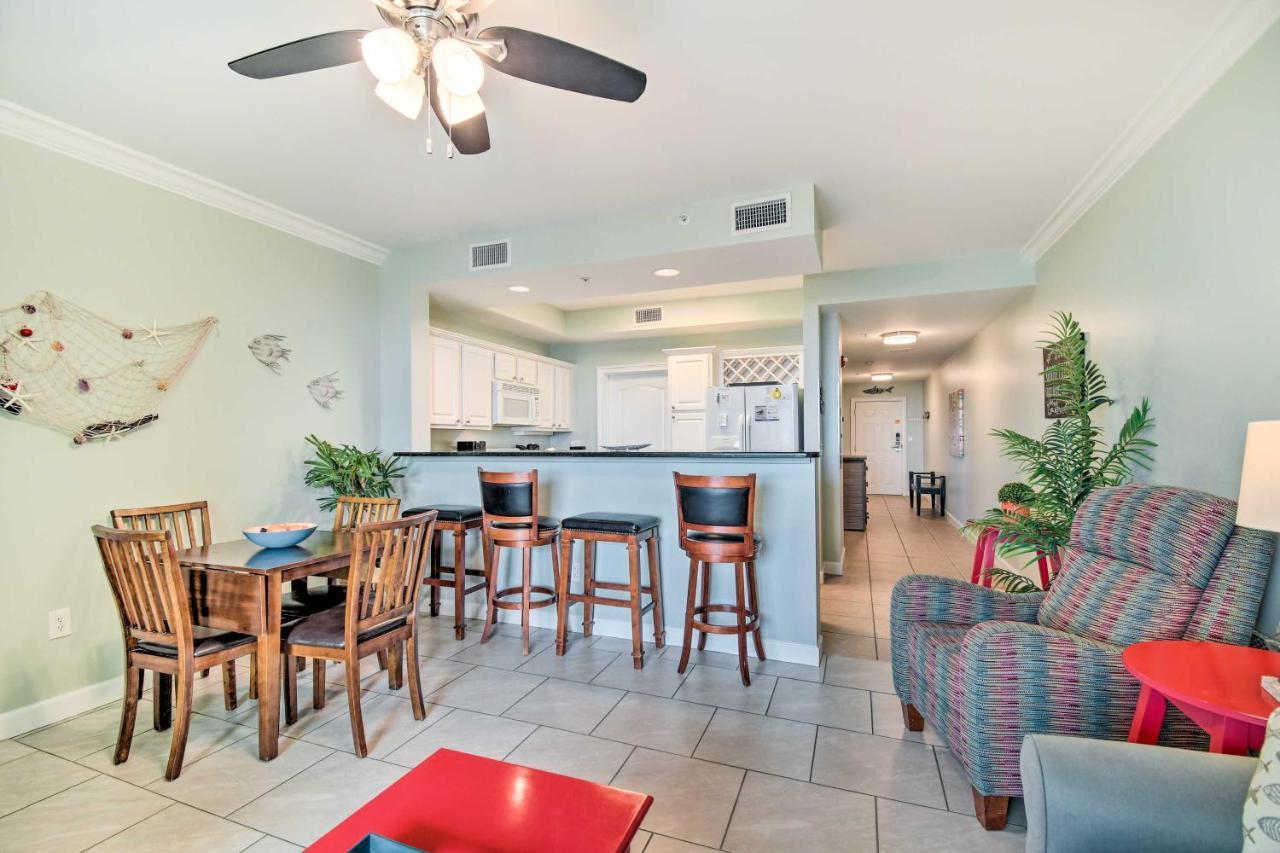 With Pool View Walk To Beach! * Gulf Shores