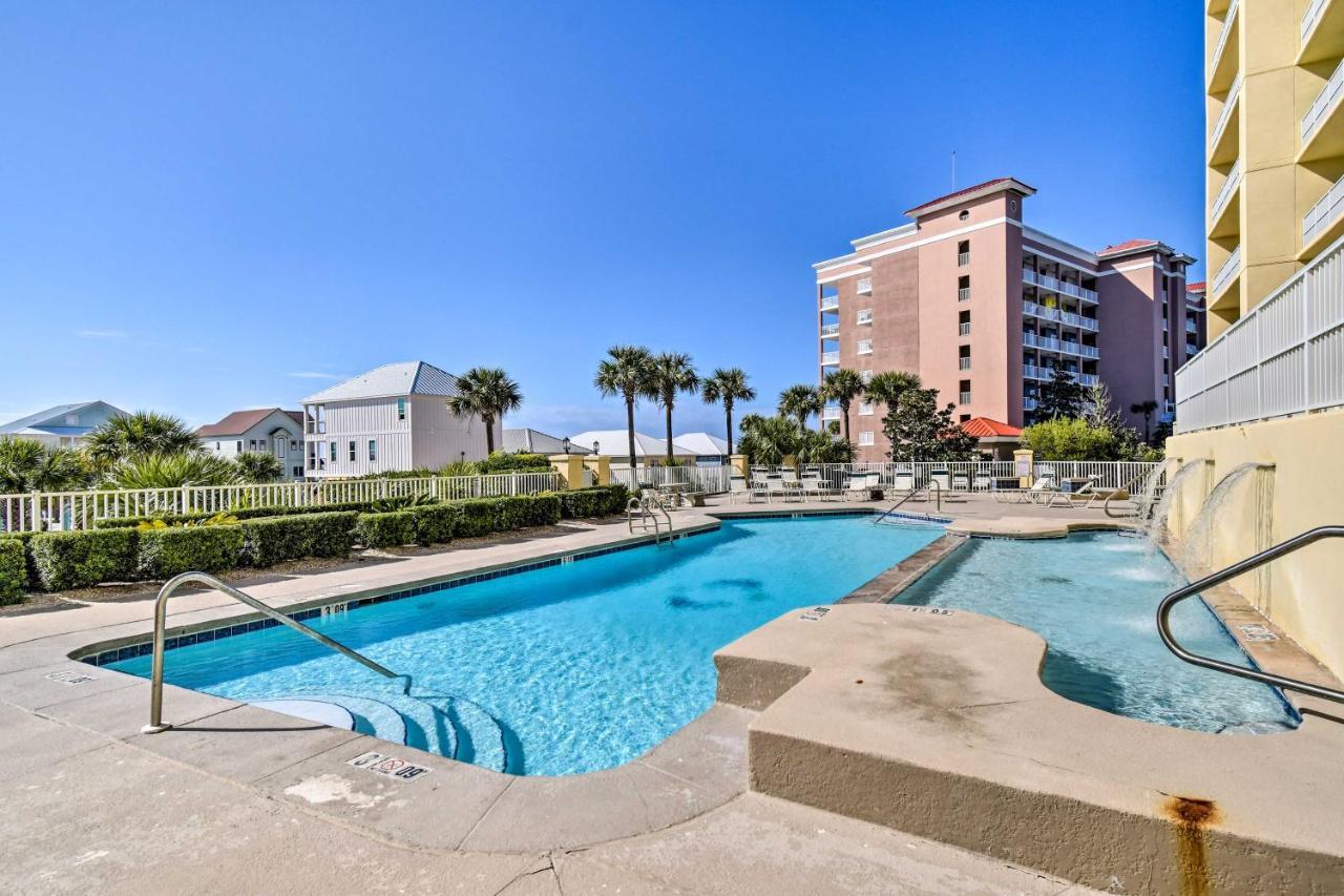 With Pool View Walk To Beach! Apartment Gulf Shores